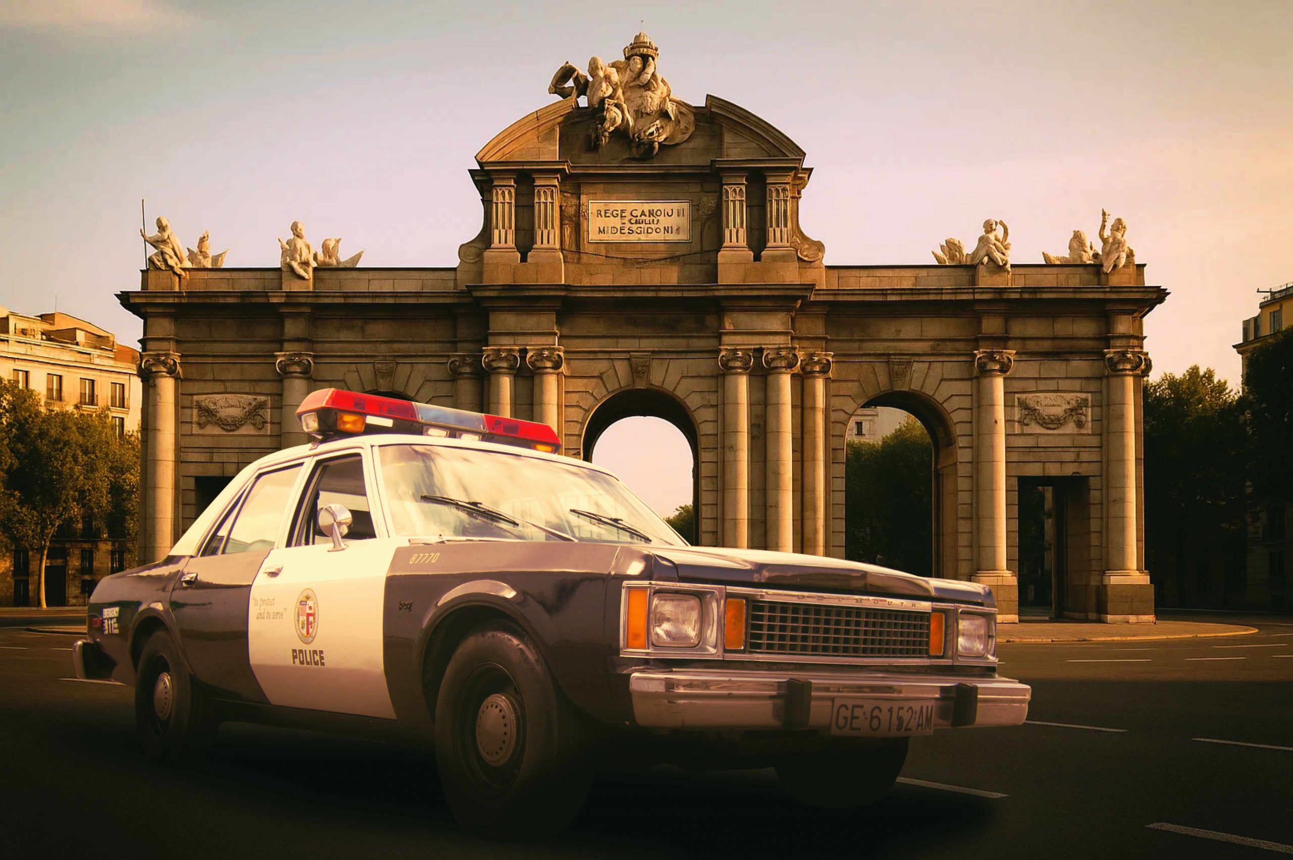 Coche de Policía, Plymouth